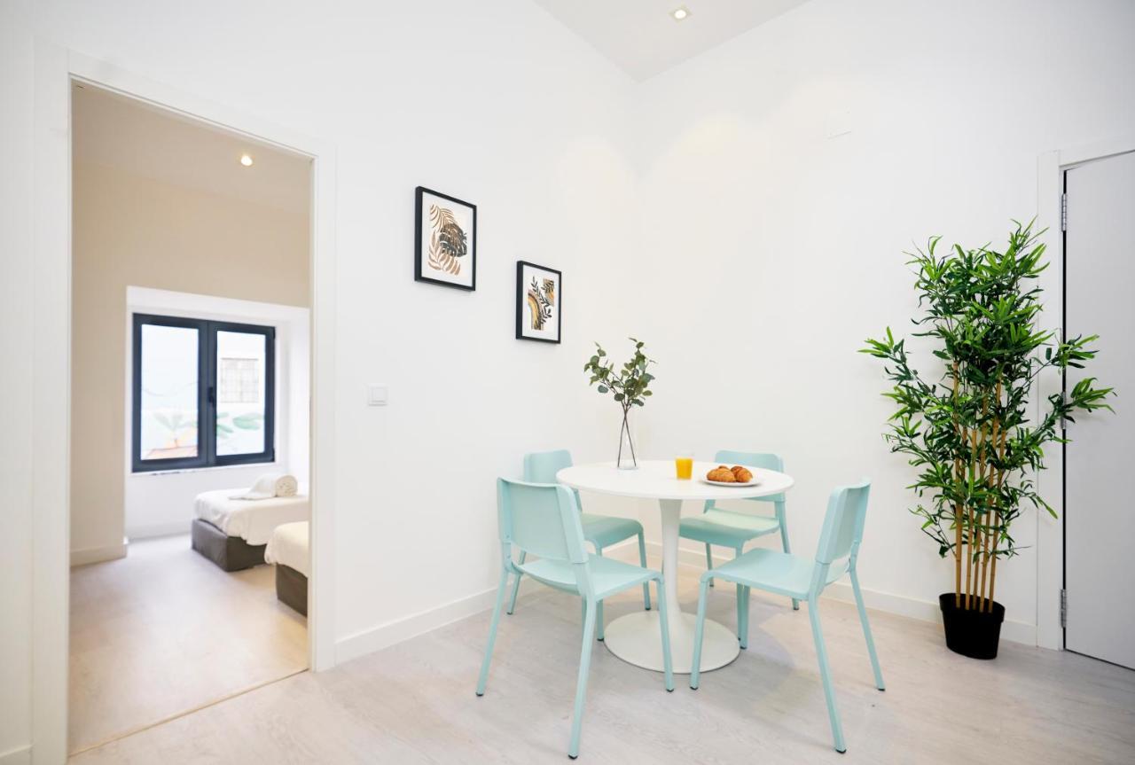 Apartment Altido Fabulous 3-br In Western *